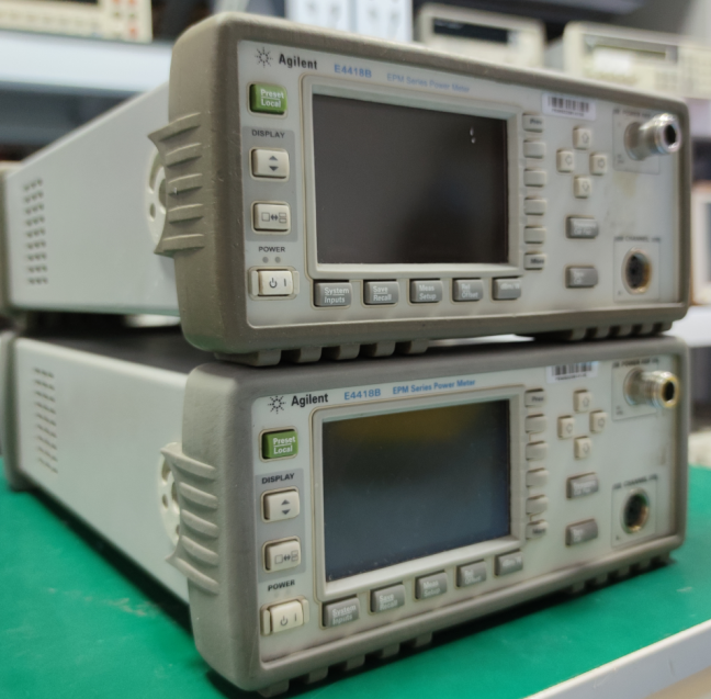 635b22804fdbc.png 功率計(jì)E4418B 6.png