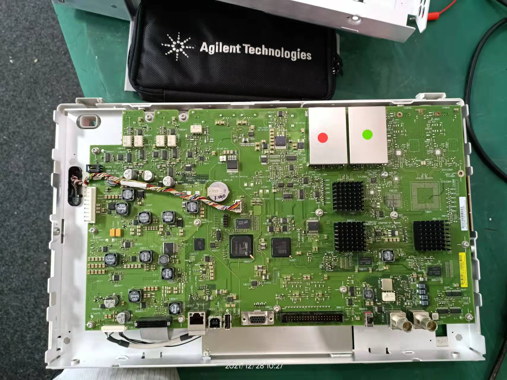 639bbee970247.jpg 維修示波器是德13.jpg