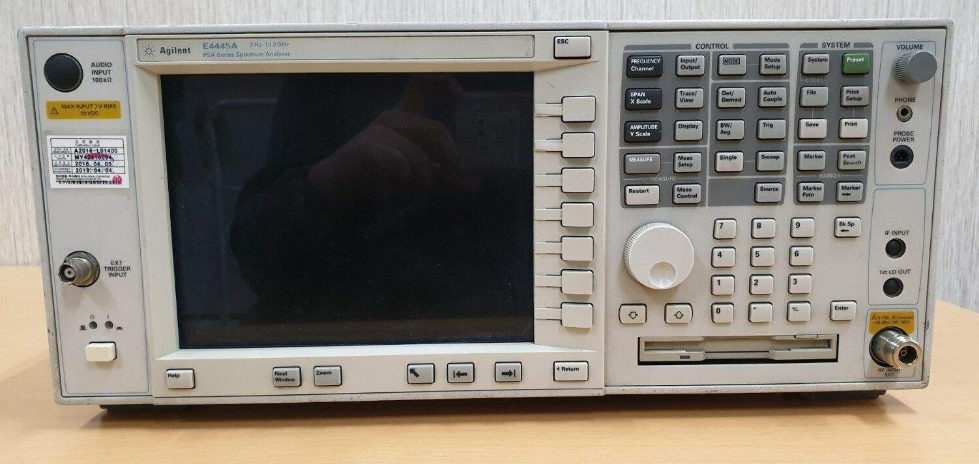 649a3c78b0f71.png 頻譜E4445A.png