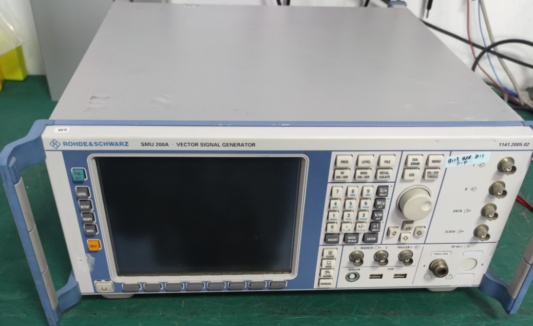 64dd704cae0a6.png 信號(hào)源SMU200A 4.png